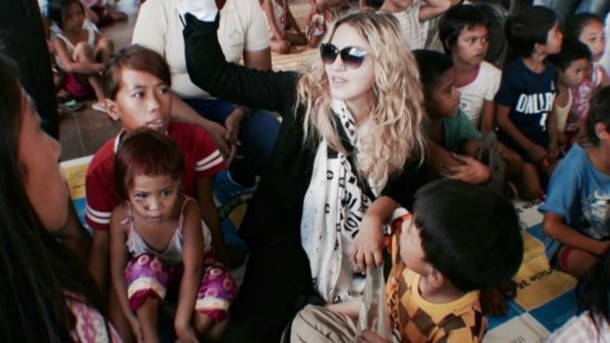 Madonna Filipinli çocuklar