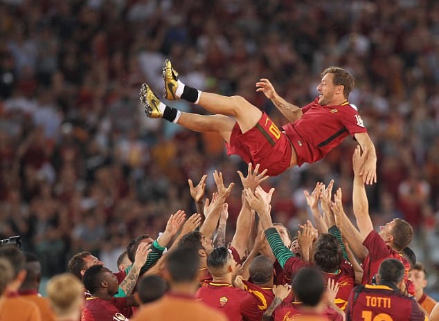 Efsane Kaptan Francesco Totti Roma’ya Veda Etti