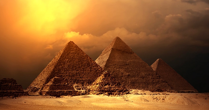 Dünyanın Yedi Harikası - Mısır Piramitleri