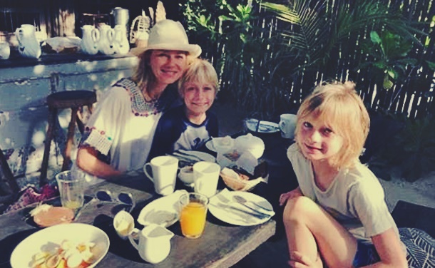 Naomi Watts Meksika tatilinde 2 Naomi Watts Meksika tatilinde
