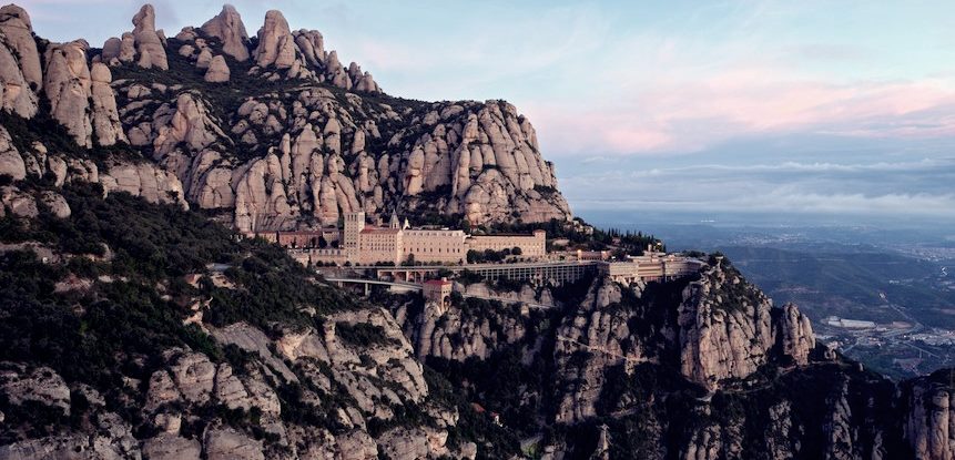 Santa Maria de Montserrat Manastırı