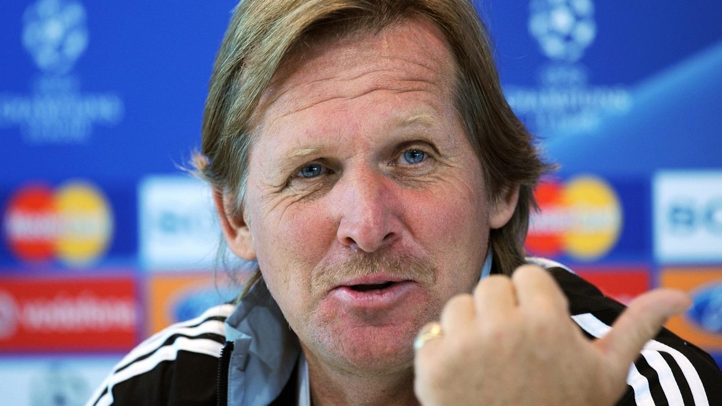 Beşiktaş sign Bernd Schuster as their new manager