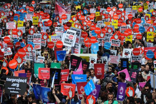 Turkey protest İnternet filtering censorship