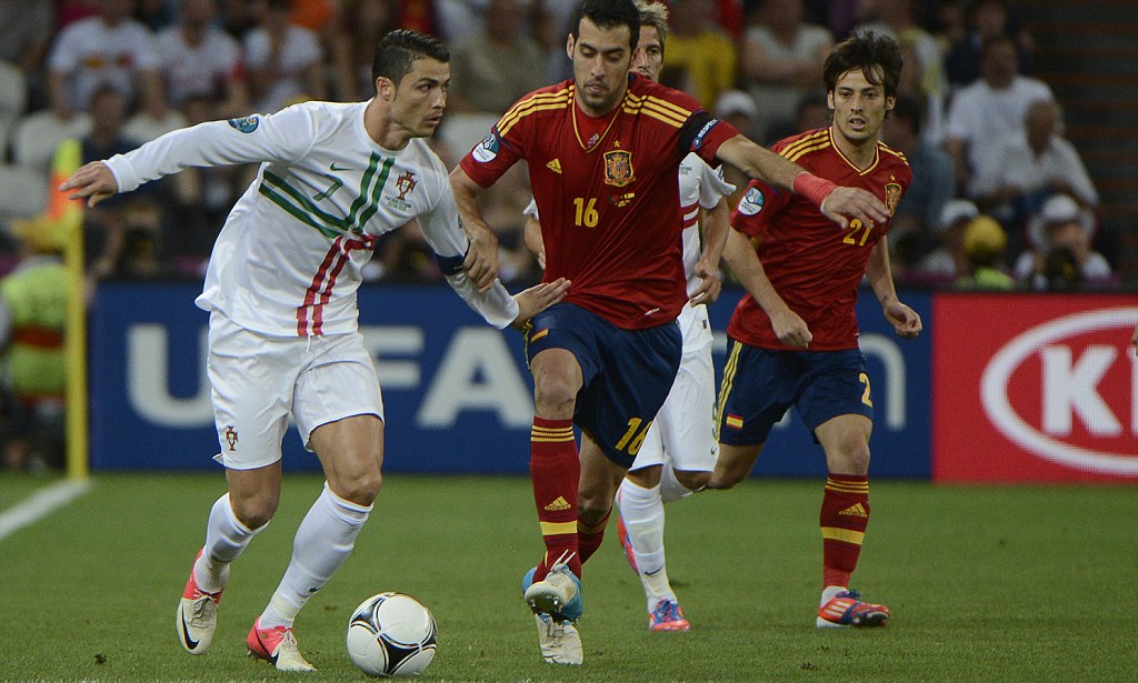 Academician football pundit sees Spain closer to the finals of Euro 2012. Portugal vs Spain Preview & Analysis