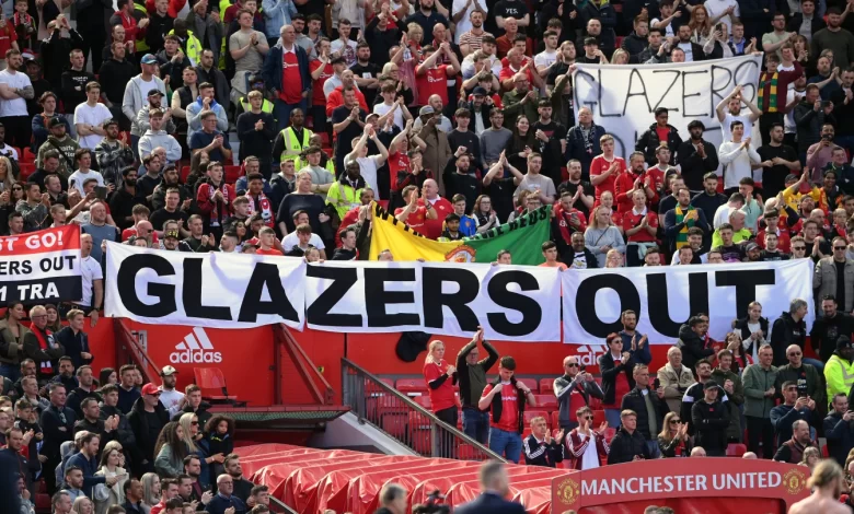 Manchester United to make the year's biggest transfer with  the request of new Manager David Moyes Red Devils £ 70m was offered  Tottenham for Gareth Bale.