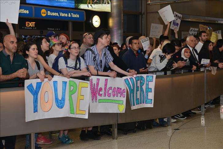 US Protesters Reject Trump Travel Ban