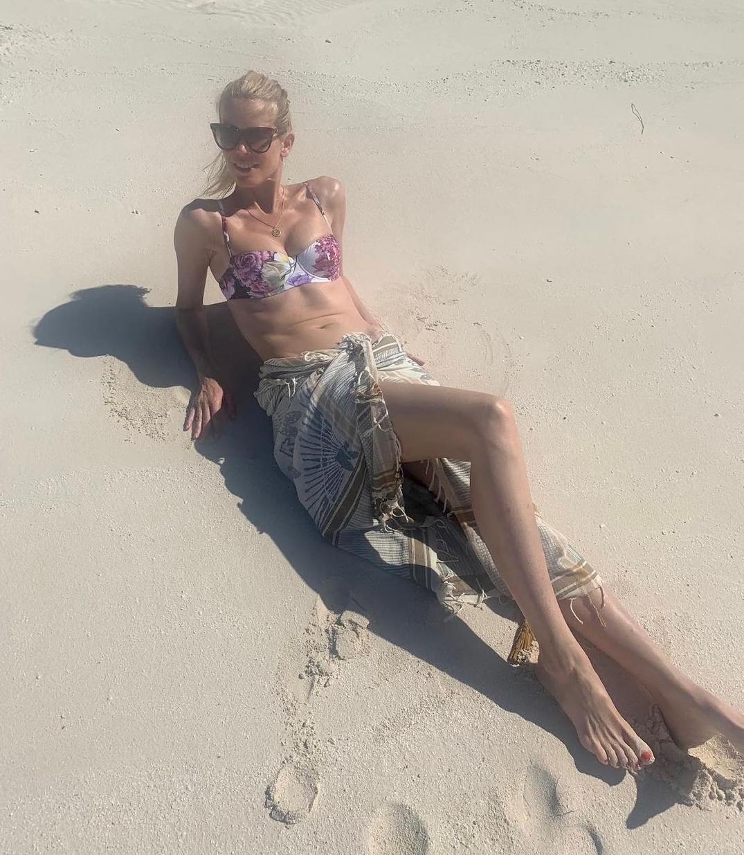 Claudia Schiffer bikini