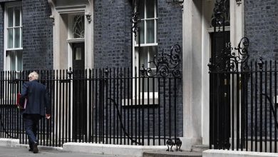 Boris Johnson resigns