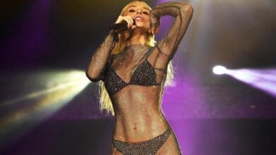 Turkish Pop Star Gulsen