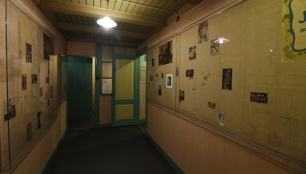 Places to visit in Amsterdam - Anne Frank House