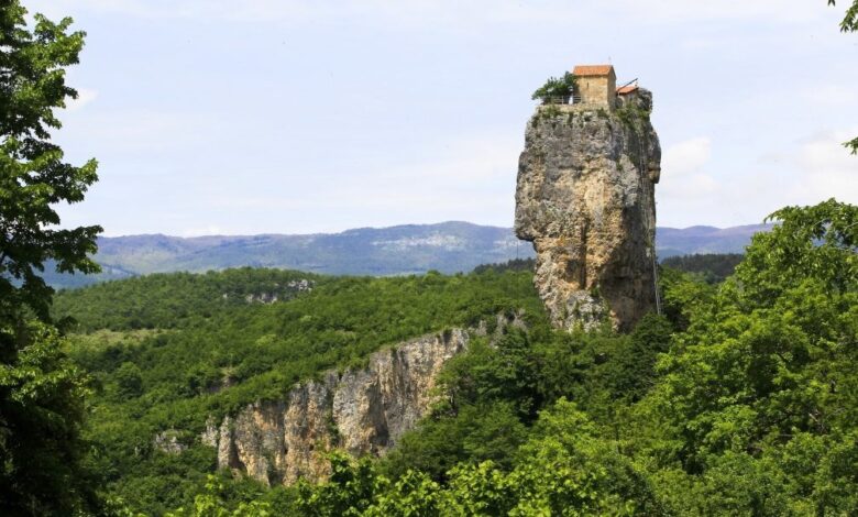 Katskhi Pillar