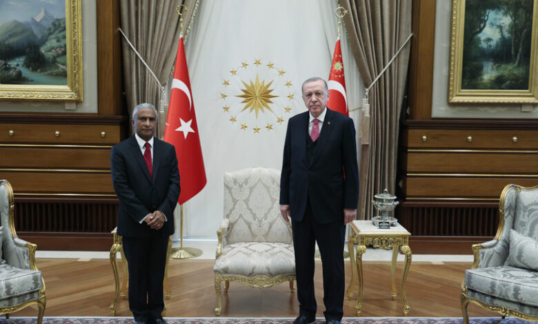 Cuban ambassador Alejandro Francisco Diaz presents his credentials to President Recep Tayyip Erdoğan