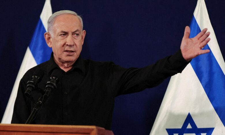 There are no signs of an end to the fighting in the Gaza war, even after the accidental killing of three hostages by Israeli soldiers.