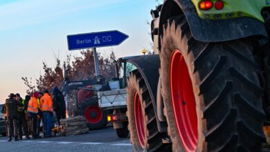 For a week, farmers protested against the government with numerous actions throughout Germany - and at the end they marched through Berlin.