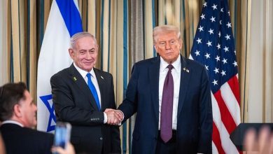 U.S. President Donald Trump called on Israel to immediately stop bombing Gaza after Hamas accepted key parts of his ceasefire plan.