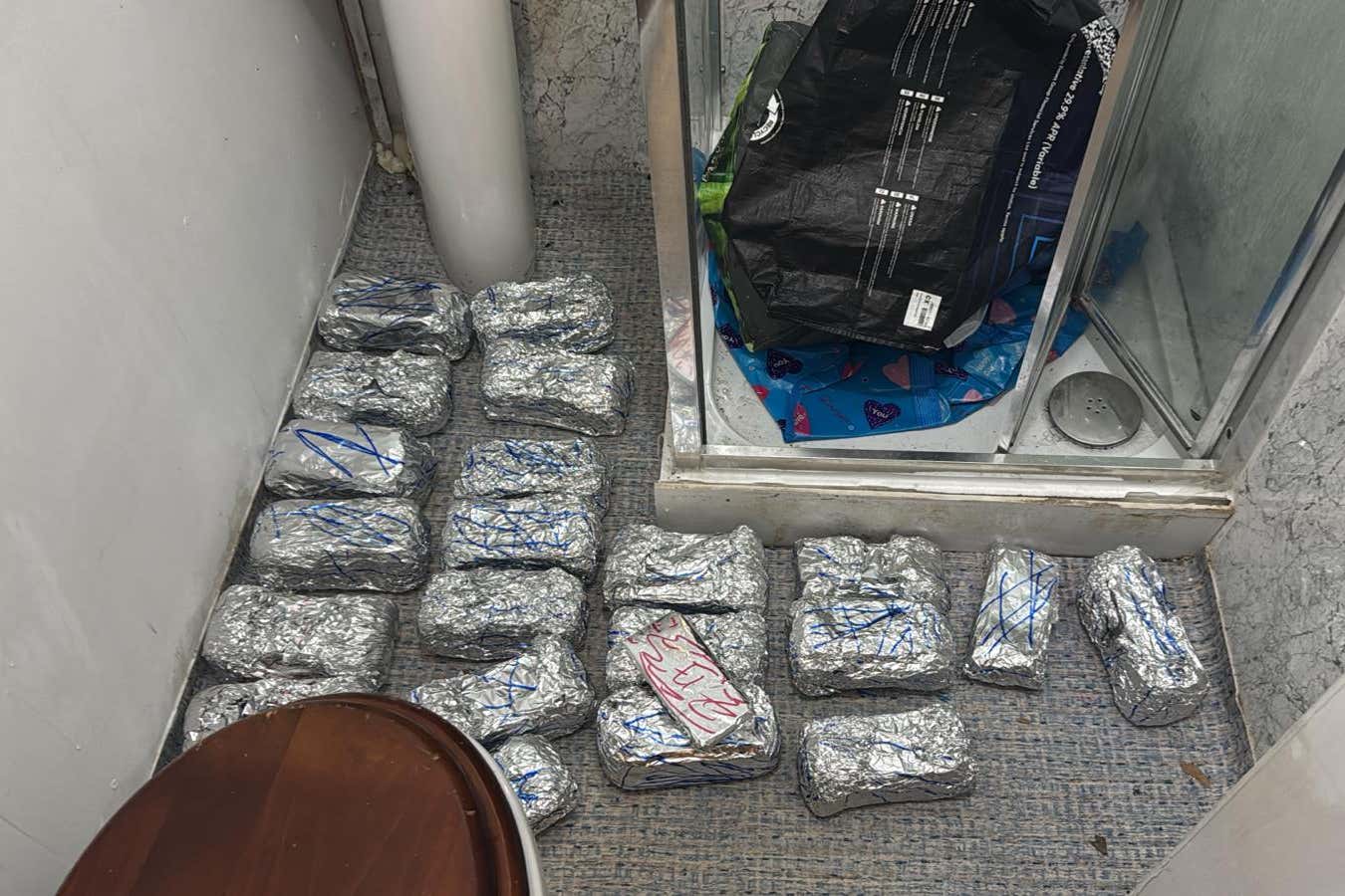 In the UK’s largest-ever operation targeting mobile phone theft, London’s Metropolitan Police have arrested 18 suspects and seized over 2,000 stolen devices.