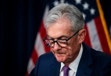 The US Federal Reserve kept its benchmark interest rate unchanged at its first policy meeting of 2026