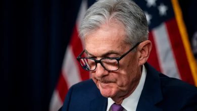 The US Federal Reserve kept its benchmark interest rate unchanged at its first policy meeting of 2026