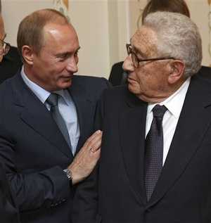 putin henry kissinger nationalturk 208