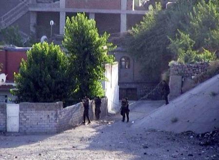 Cizre merkezinde çatışma: 1 terörist öldürüldü 1 cizre catisma