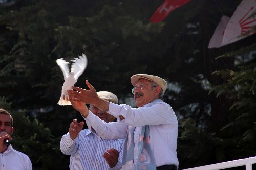 Kılıçdaroğlu Burdur'da konuştu: "Al pergeli vatandaşın kafasını ölç" 1 kilicdaroglu guvercin