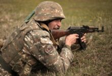 Azeri ve Ermeni askerler