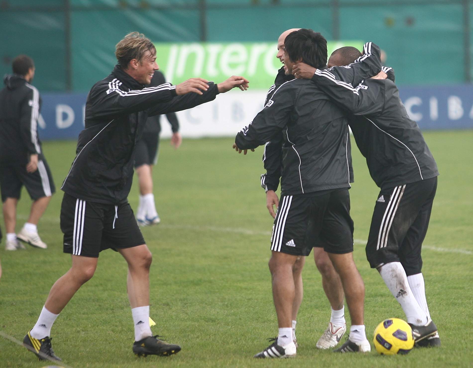 Galatasaray Beşiktaş maçına doğru... Beşiktaş'a 3 müjde 1 guti toraman antrenman neseli