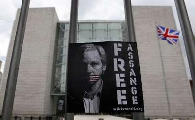 WikiLeaks: Vatikan Müslüman Türkiye'nin AB'ye girişine karşı 1 julian assange1