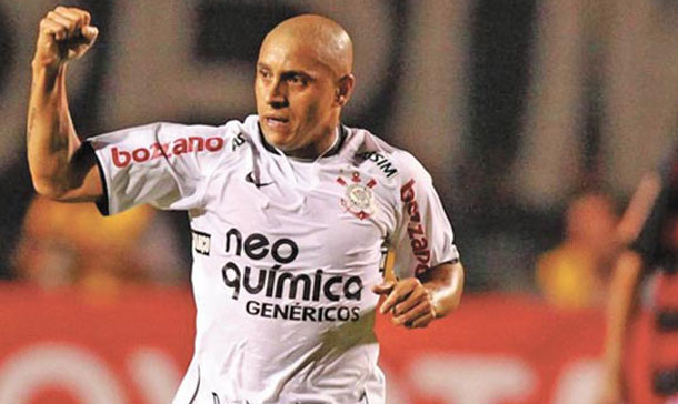 Roberto Carlos bunu da yaptı / Video 1 Roberto carlos
