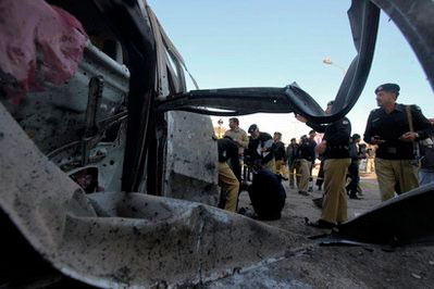 Pakistan'da bomba patladı: 5 ölü 1 pakistan patlama