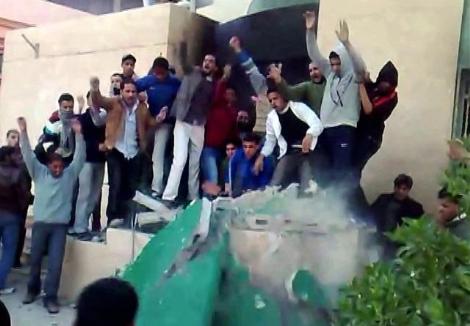 Libya'da olaylar çığrından çıktı! 84 ölü 1 libya kaddafi olaylar
