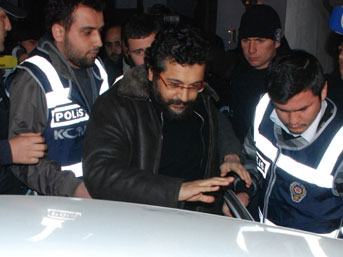 Soner Yalçın Ergenekon belgeleri için ne dedi? 1 soner yalcin tutuklama