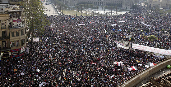 Korkulan oldu! Mısır'da iç çatışma başladı / Mısır İsyanı - Video 1 tahrir meydani