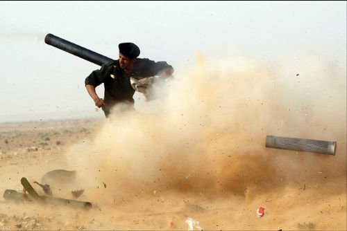 Müttefikler vuruyor, muhalifler ilerliyor / Libya'da son durum... 1 libya top1