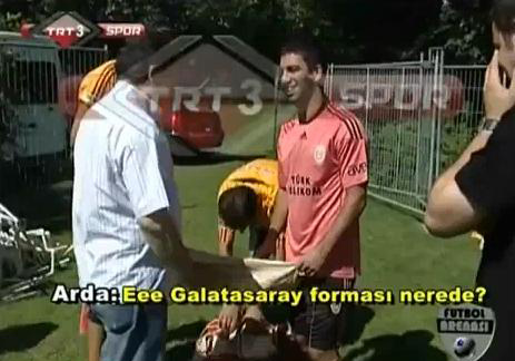 Arda Turan pembe formaya küfür yağdırdı! / Video 1 arda forma