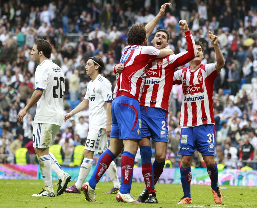 Mourinho'nun rekoru da şampiyonluk da gitti! / Video 1 sporting gijon sevinc madrid