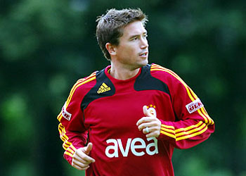5 futbolcu gönderildi! / Galatasaray Transfer Haberleri 1 harry kewell antrenman