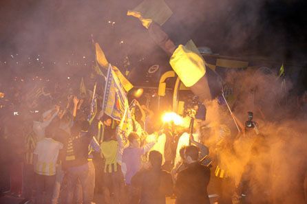 Video / Şampiyon Fenerbahçe İstanbul'a böyle geldi 1 sabiha gokcen fenerbahce