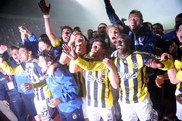 Ve şampiyon Fenerbahçe! Sivasspor: 3 - Fenerbahçe: 4 1 sampiyon fener