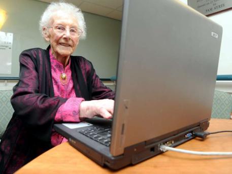 Dünyanın en yaşlı Facebook kullanıcısı