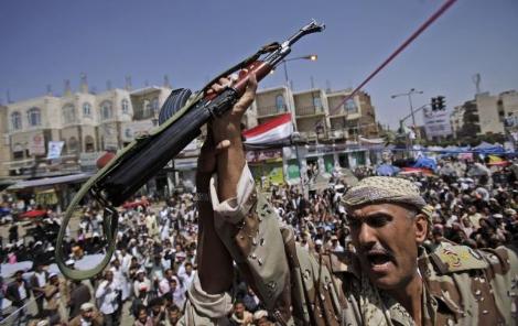 yemen isyanci silahli