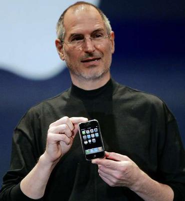Apple iPhone ’la en değerli marka olarak zirveye yürüyor 1 Üretilen her iPad2 satıldı