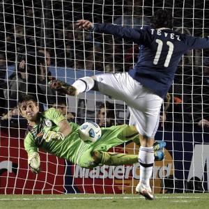 Muslera kurtardı, Arjantin şok oldu! / Copa America'da büyük sürpriz 1 muslera tevez