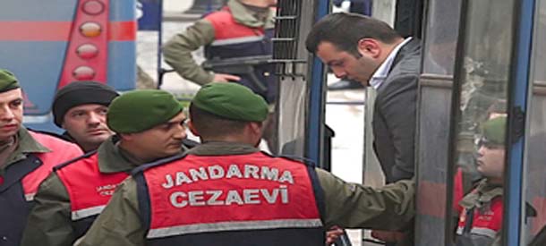 Hrant Dink'in katil zanlısı Ogün Samast beraatini istedi, mahkeme 21 yıl 6 ay hapis cezası verdi 1 ogun samast beraatini istedi