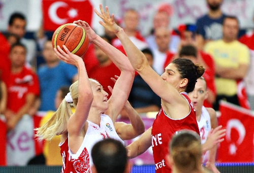 Rusya'ya gücümüz yetmedi: 59-42 1 turkiye rusya bayanbasketbol