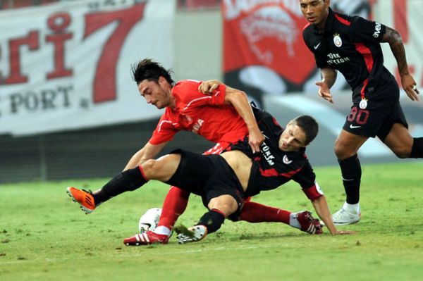 Olympiakos Galatasaray maçı özeti / Video 1 sabri kazim