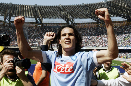 İtalya'da dev maç: Napoli Milan 1 cavani sevinccc