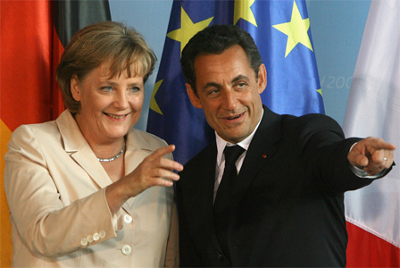 Merkel ve Sarkozy önderliğinde AB yeni para politikası ve mali disiplin peşinde