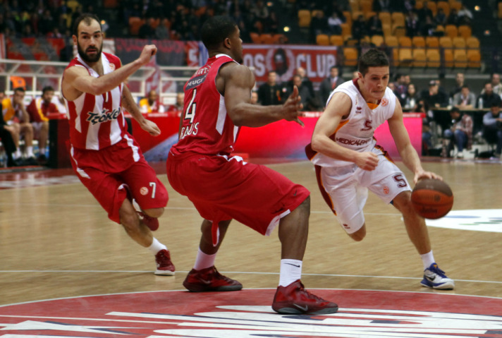 Galatasaray Olympiakos 'a direnemedi, Euroleague'e veda etti 1 galatasaray medical olympiakos aa