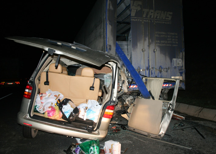 Bolu TEM'de trafik kazası: 2 ölü 1 bolu tem kaza